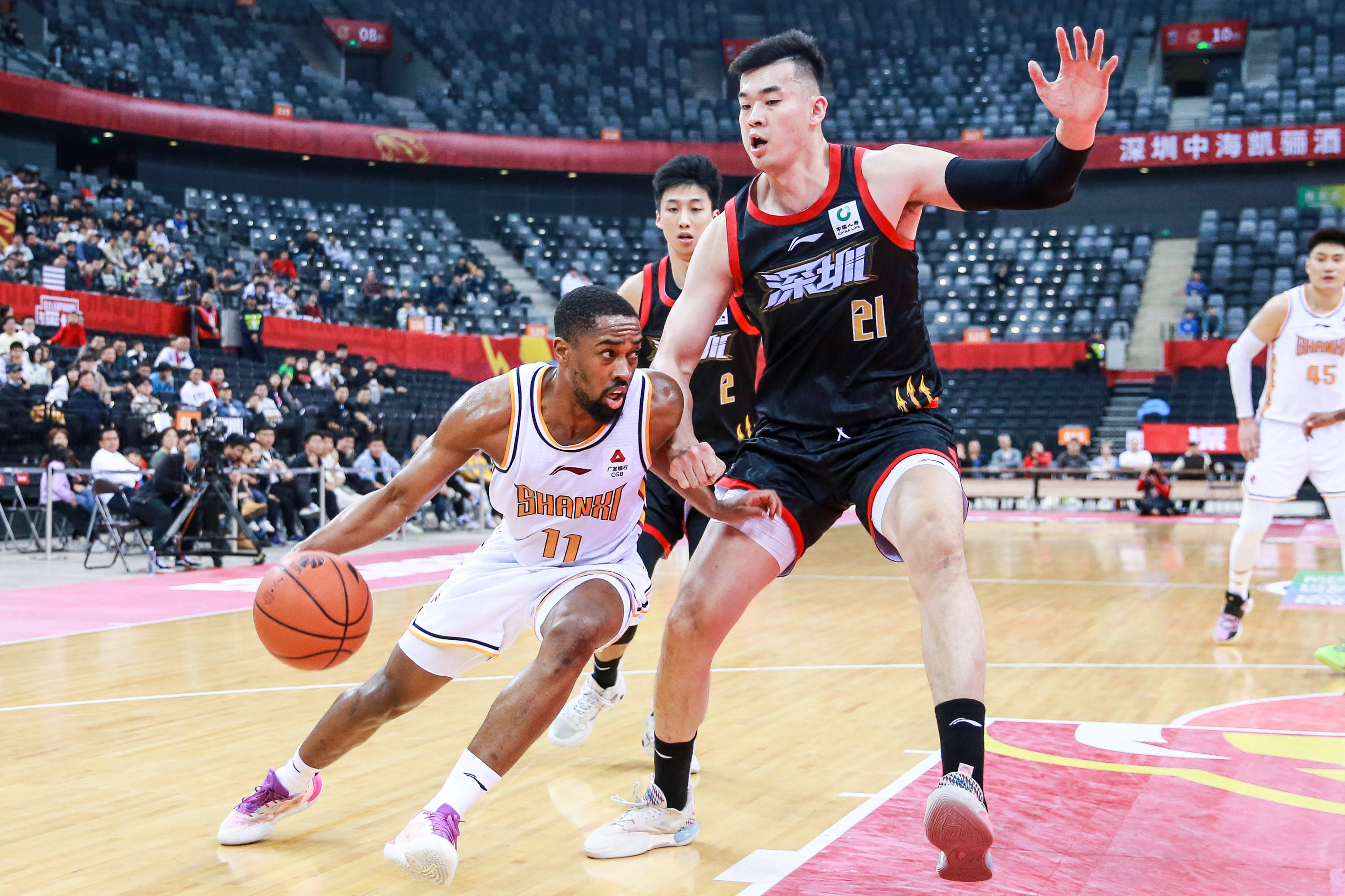 和赛事保持 和赛事保持