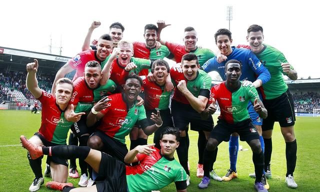 官方：朗格莱身披马德里竞技15号球衣