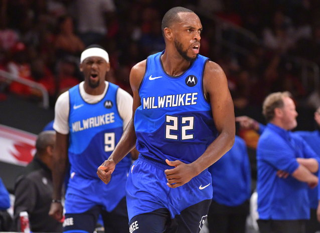 官方：朗格莱身披马德里竞技15号球衣