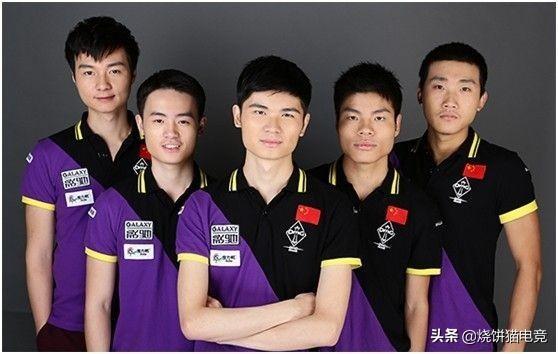 地喊着他的 地喊着他的